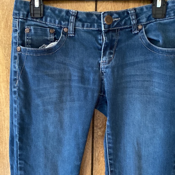 American quality denim - Picture 3 of 8